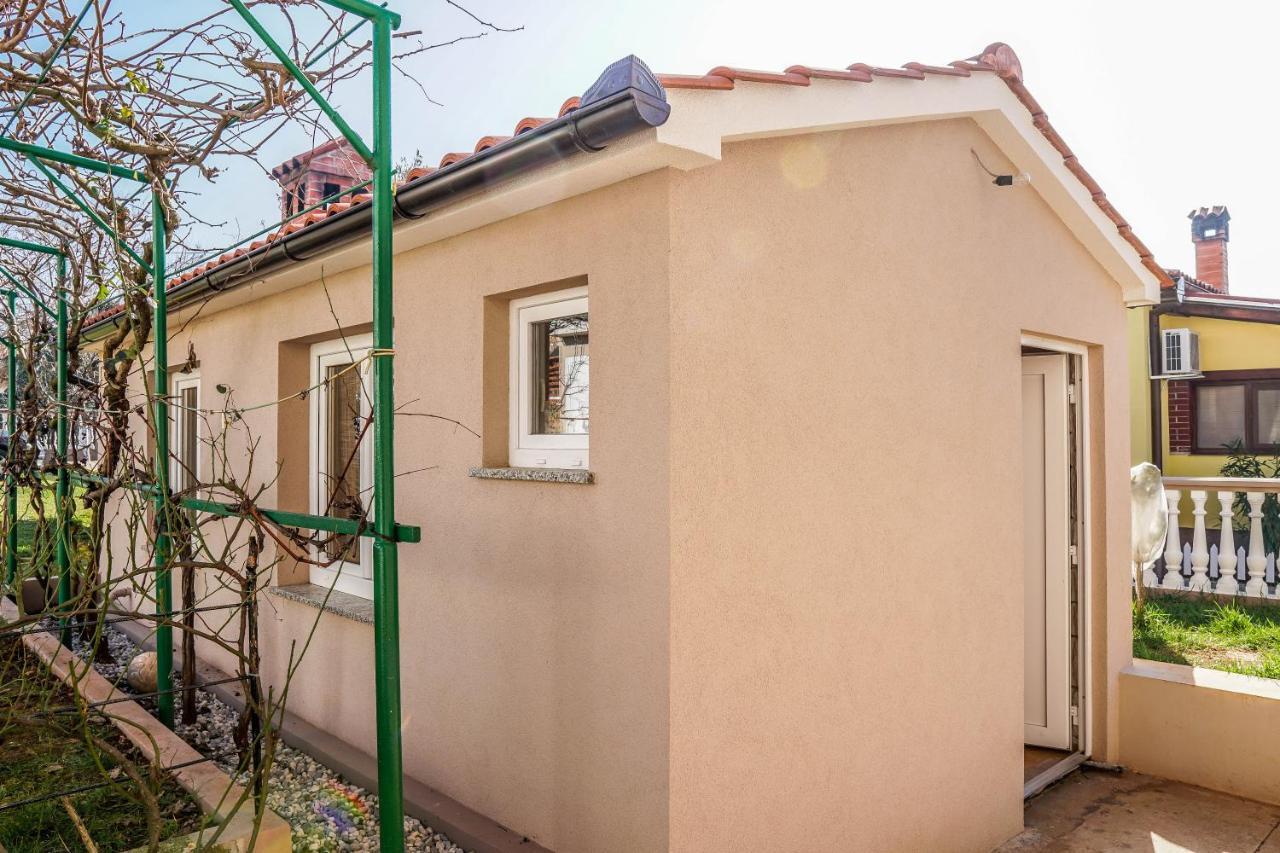 Apartment Suncica Pula Buitenkant foto